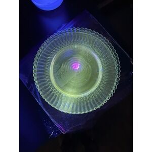 Vintage UV Reactive Glow Glass Bread Butter Plates Ribbed Sunburst Set of 5 6"